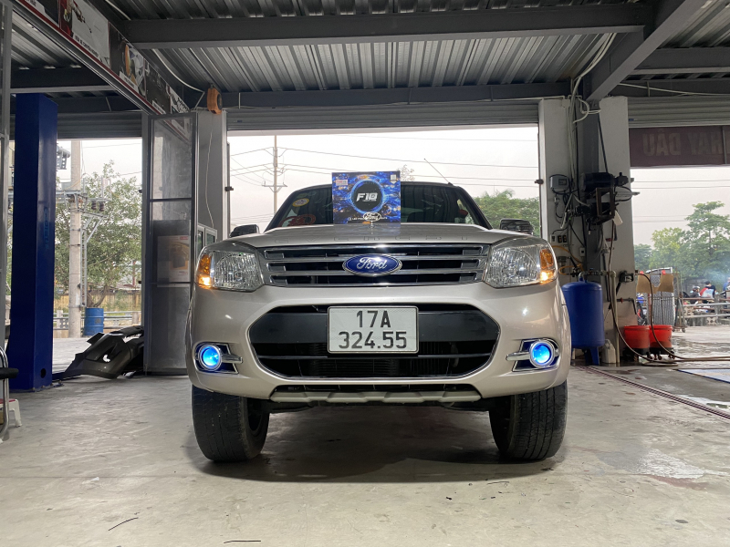 Độ đèn nâng cấp ánh sáng Nâng cấp Bi gầm led X-light F10 cho xe Ford Everest 2015